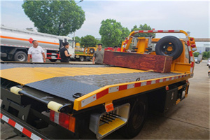 华池附近拖车电话号码服务